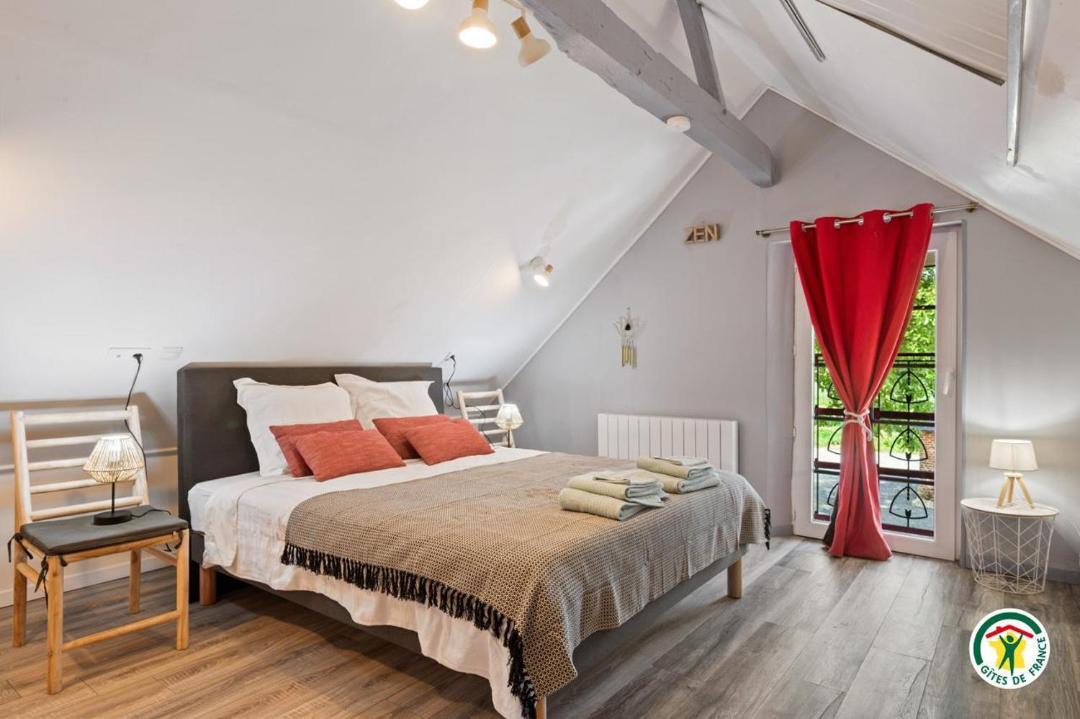 Photo of Bedroom in Mirville