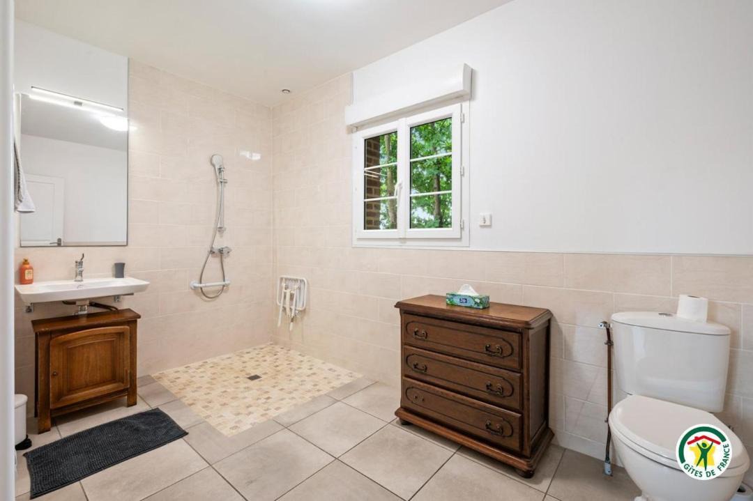 Photo of Bathroom in Hattenville