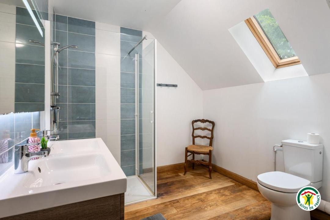 Photo of Bathroom in Hattenville