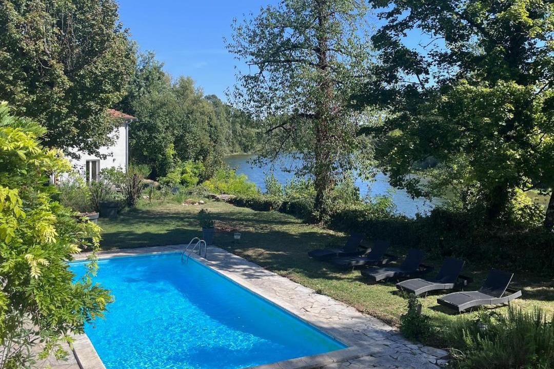 Photo of Others in Charnoz-sur-Ain