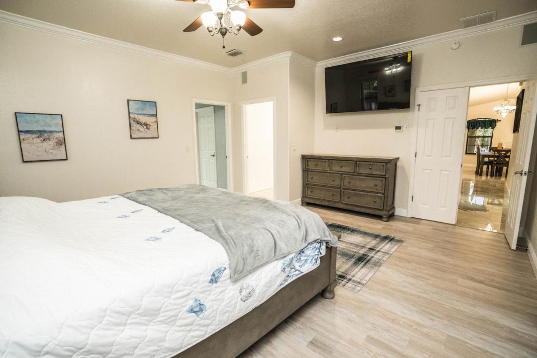 Photo of Bedroom in Apollo Beach