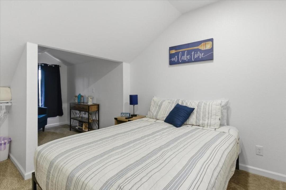Photo of Bedroom in Sunrise Beach
