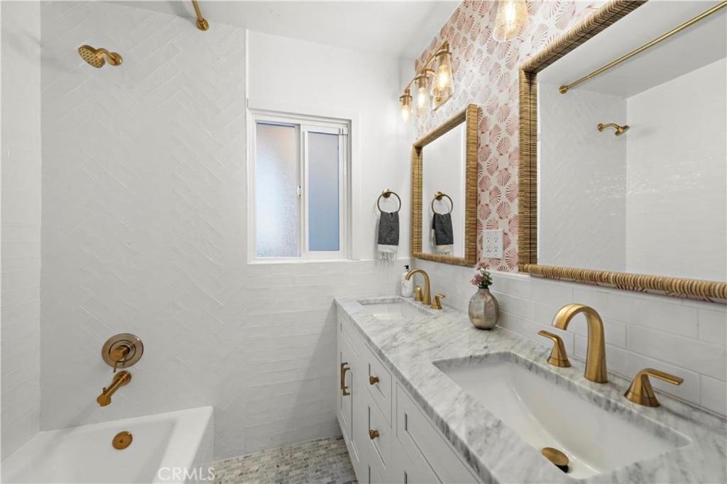 Photo of Bathroom in Mission Beach