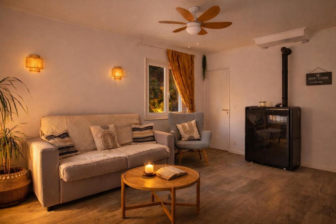 Photo of Livingroom in Proulieu