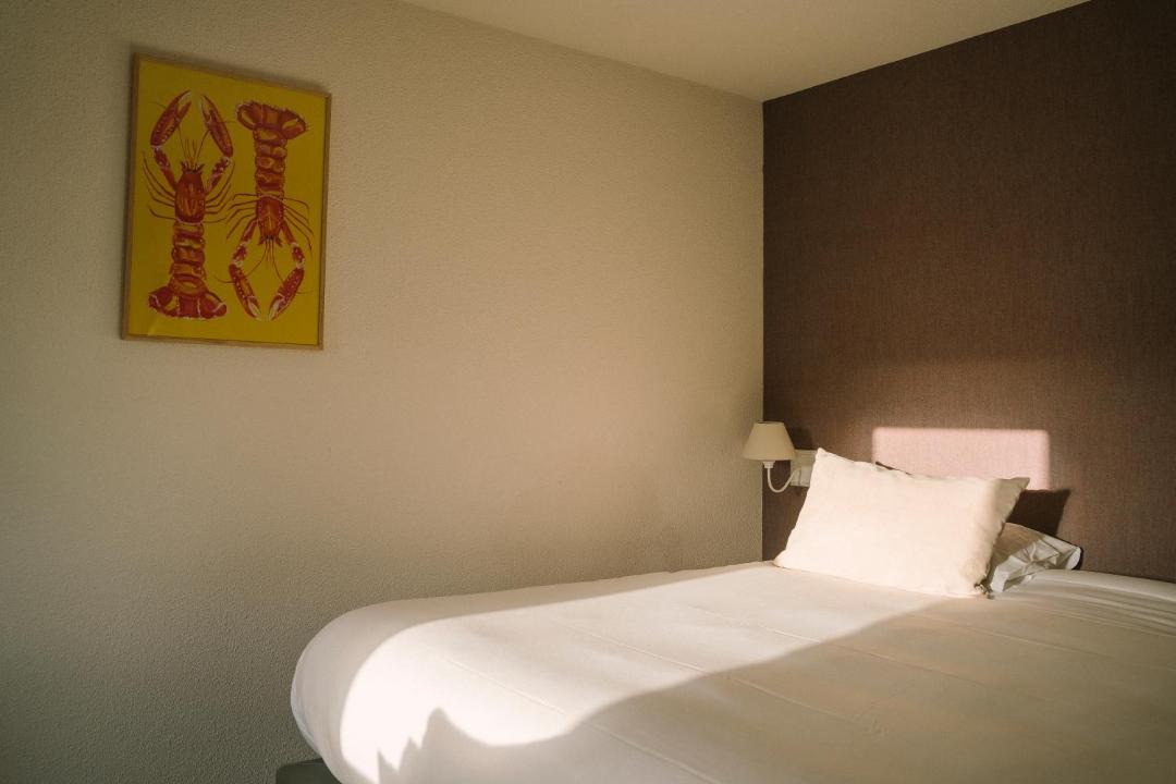Photo of Bedroom in Treguier