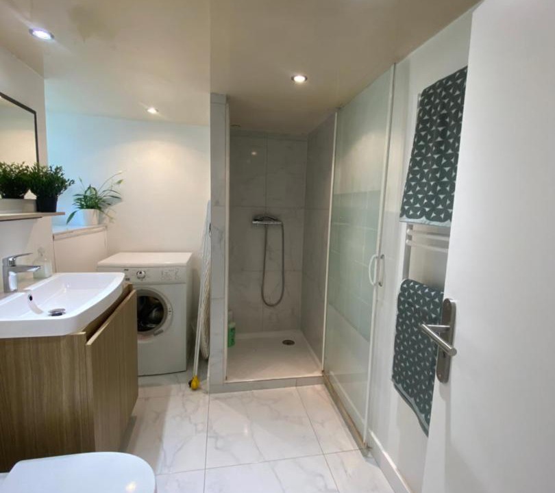 Photo of Bathroom in Seine-Port