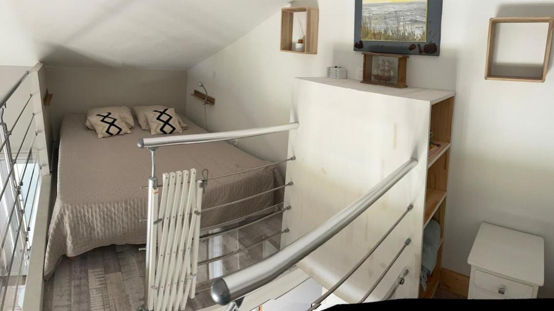 Photo of Bedroom in Parentis-en-Born
