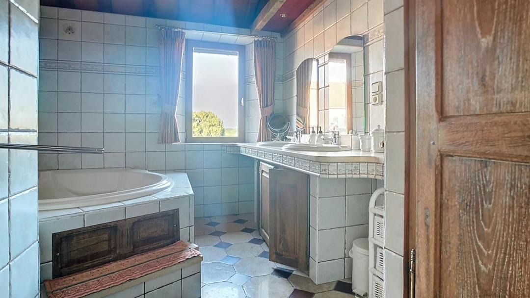 Photo of Bathroom in Montreuil-sur-Barse