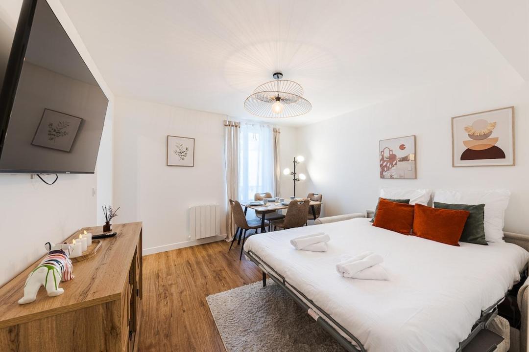 Photo of Bedroom in Esbly