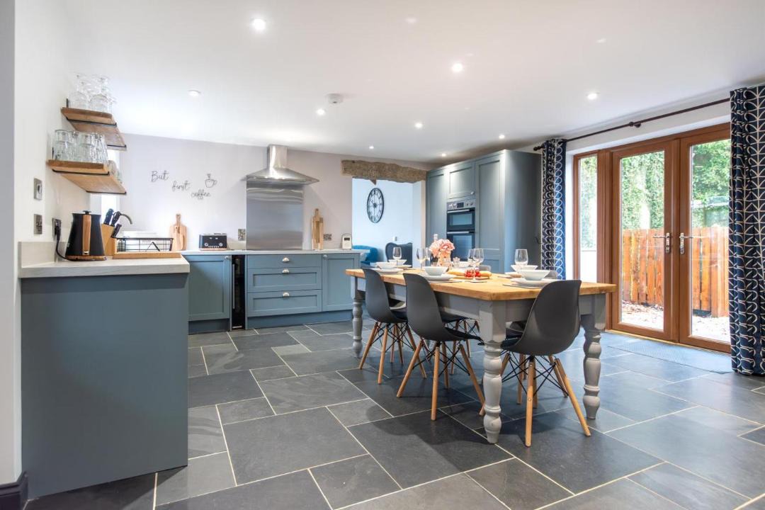 Photo of Others in Brazzacott