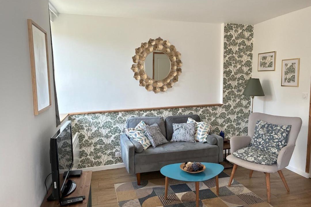 Photo of Others in Montigny-sur-Loing