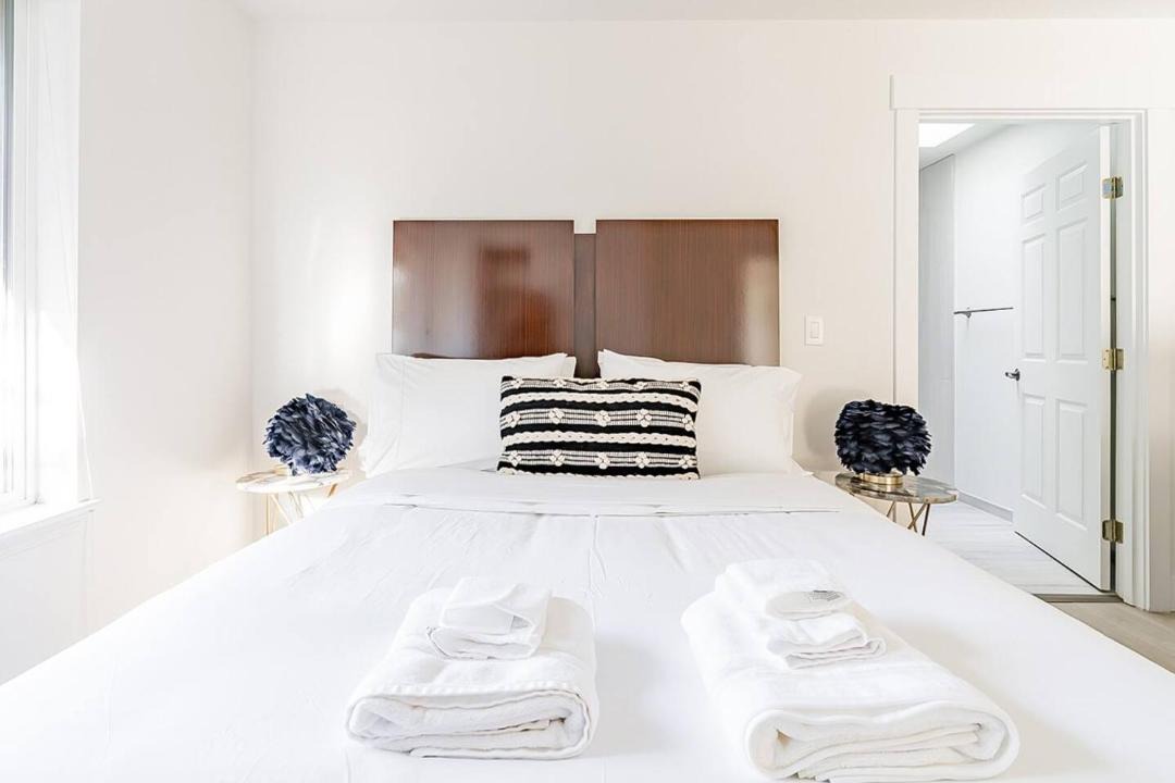 Photo of Bedroom in Haller Lake