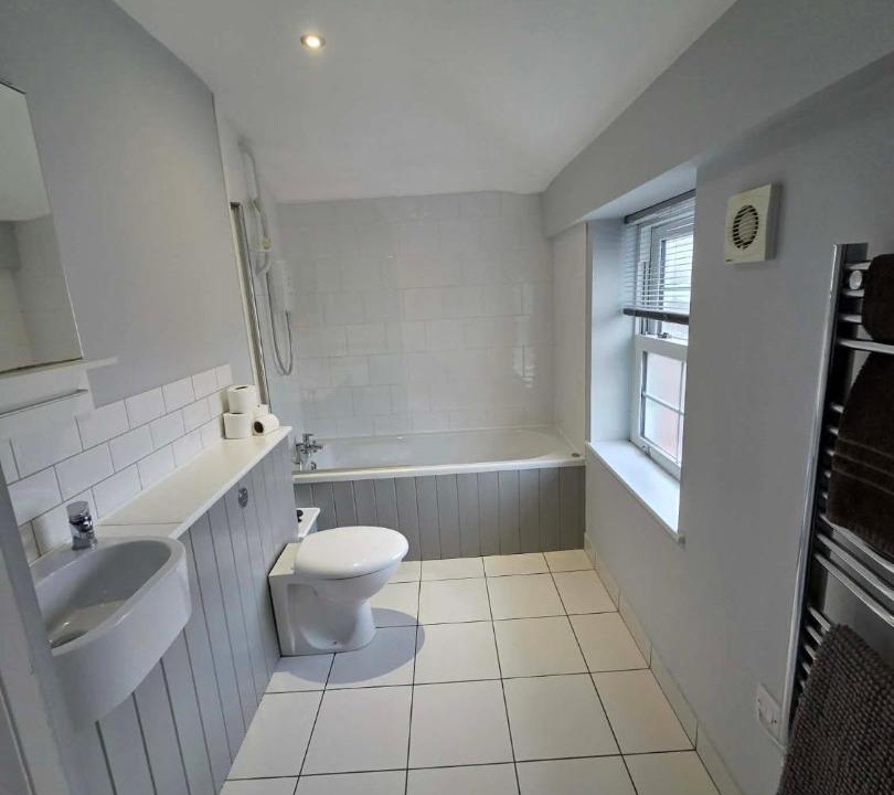 Photo of Bathroom in Newark