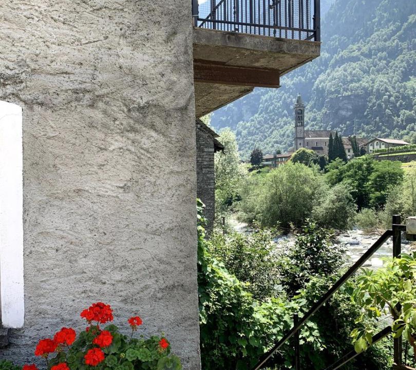 Photo of Patio Balcony in Giornico