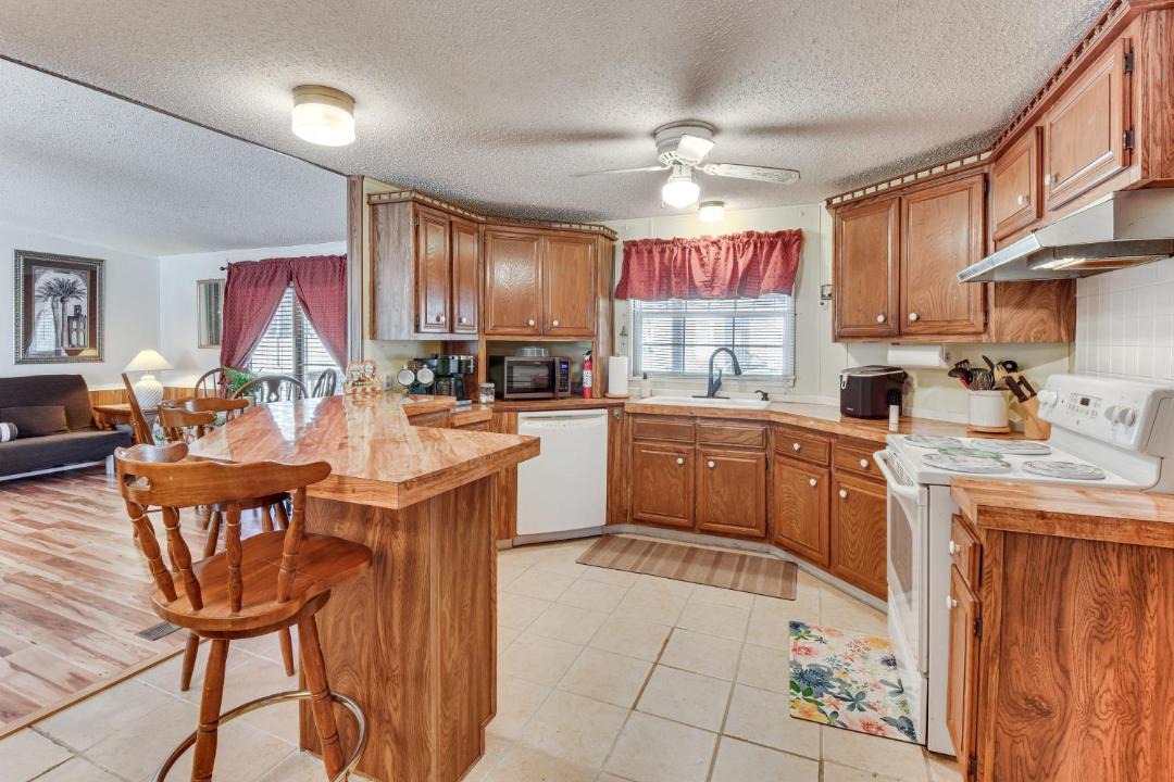 Photo of Kitchen in Tamassee