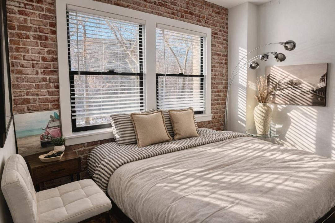 Photo of Bedroom in Hollywood