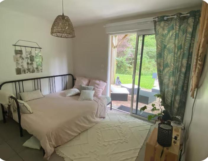 Photo of Bedroom in Castanet-Tolosan