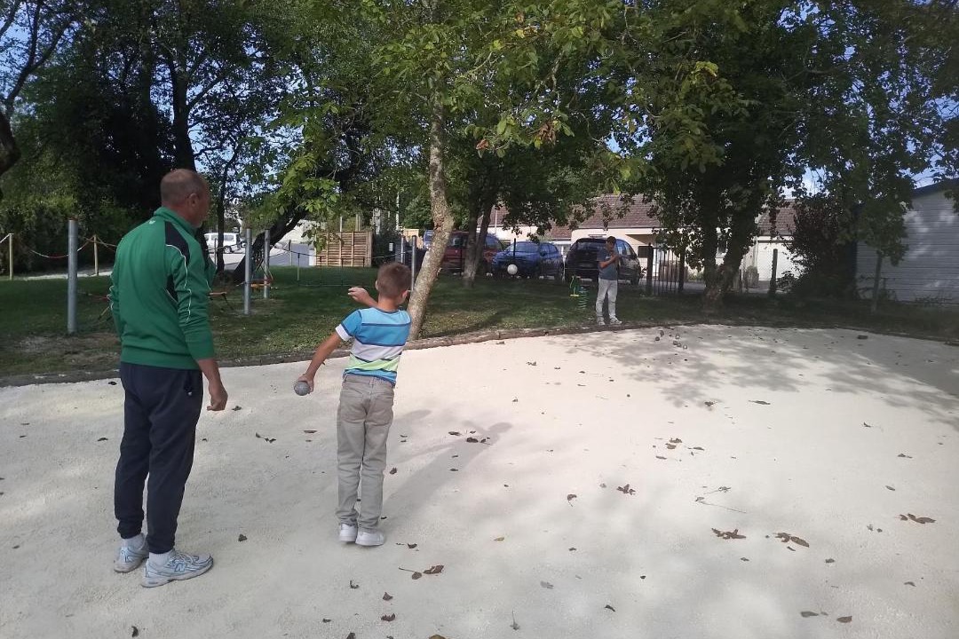 Photo of Others in Sergines