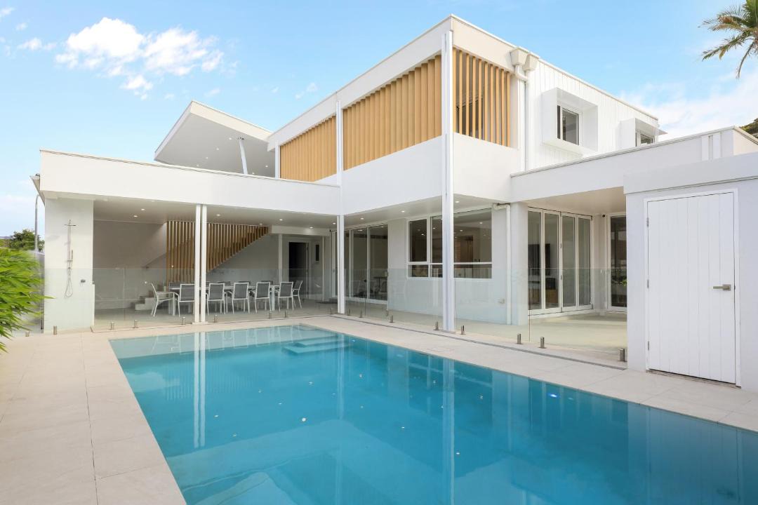 Photo of Others in Caves Beach