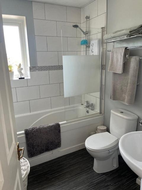 Photo of Others in Buckingham