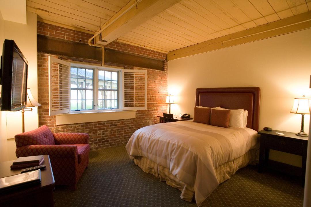 Photo of Others in Claremont