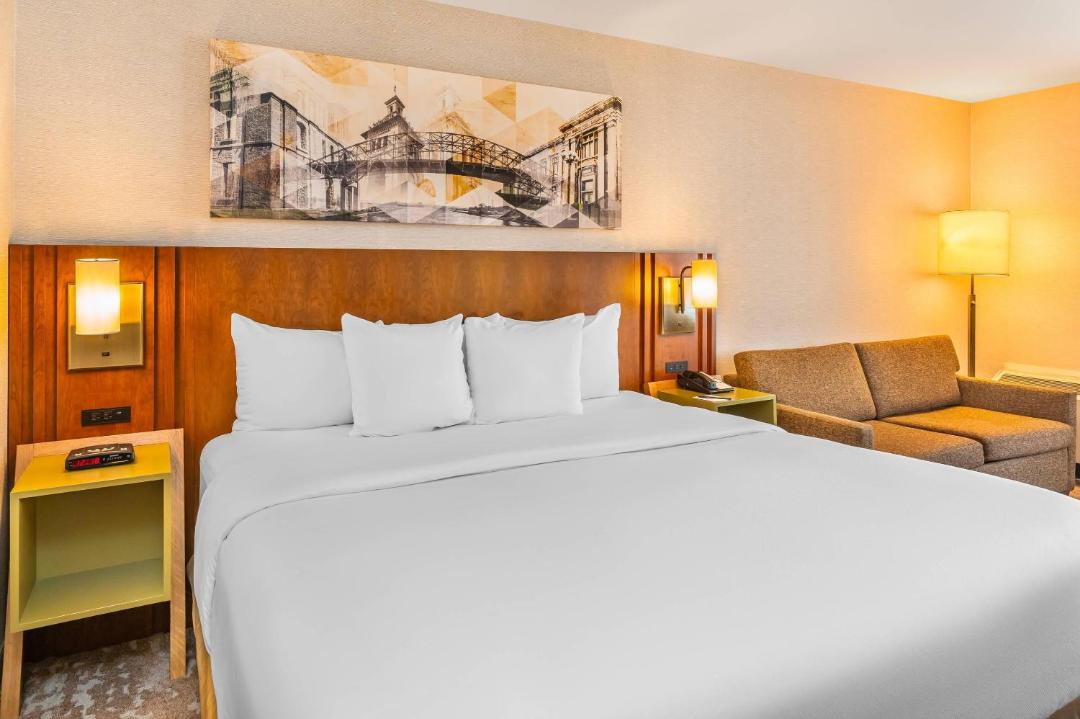 Photo of Bedroom in Hamilton