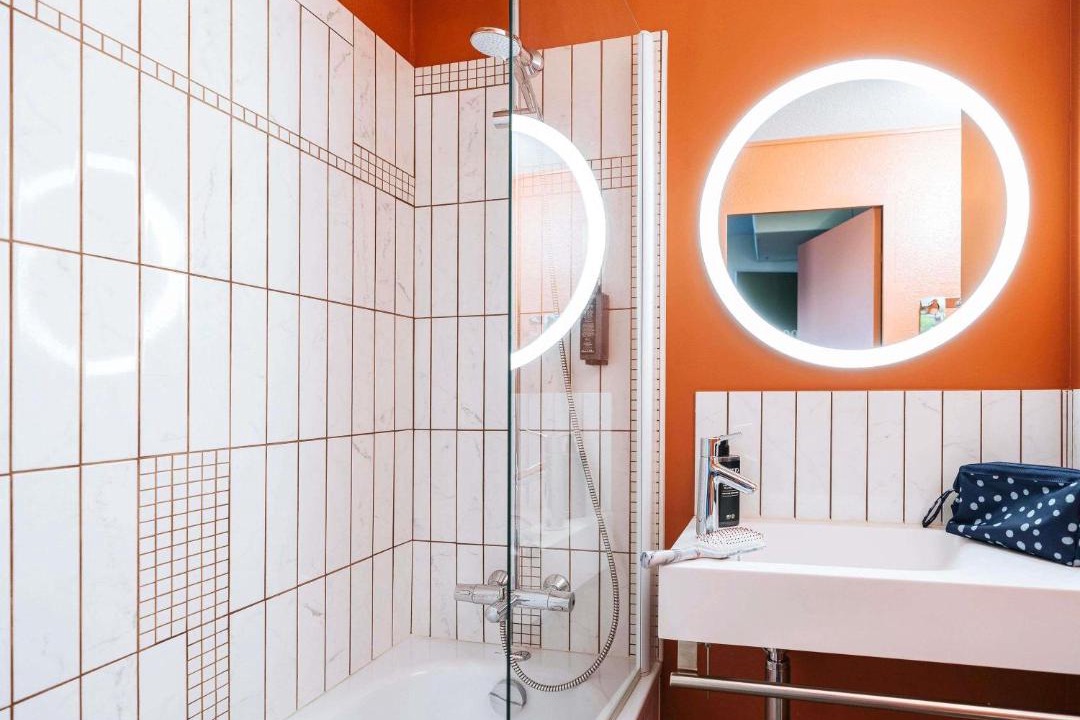 Photo of Bathroom in Miroir - Batignolles