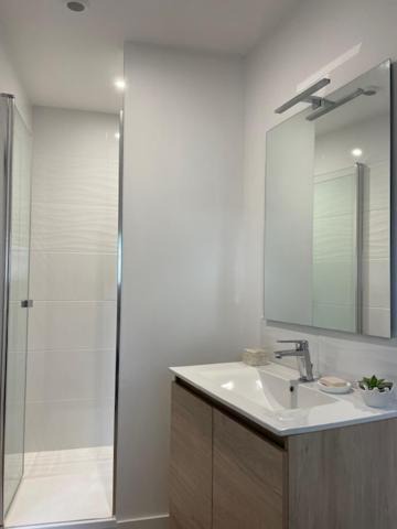 Photo of Bathroom in Vernie