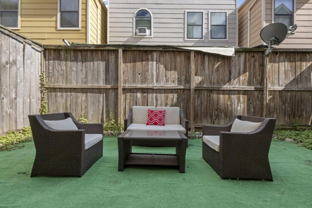 Photo of Patio Balcony in Woodlake - Briar Meadow