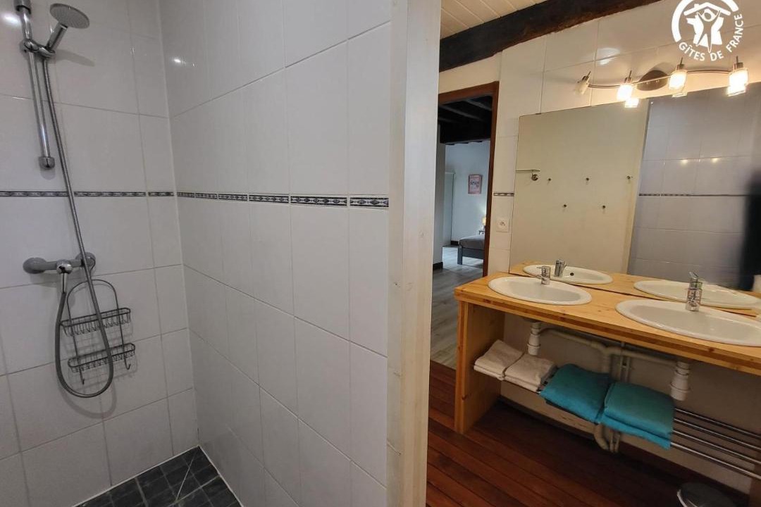 Photo of Others in Menneville