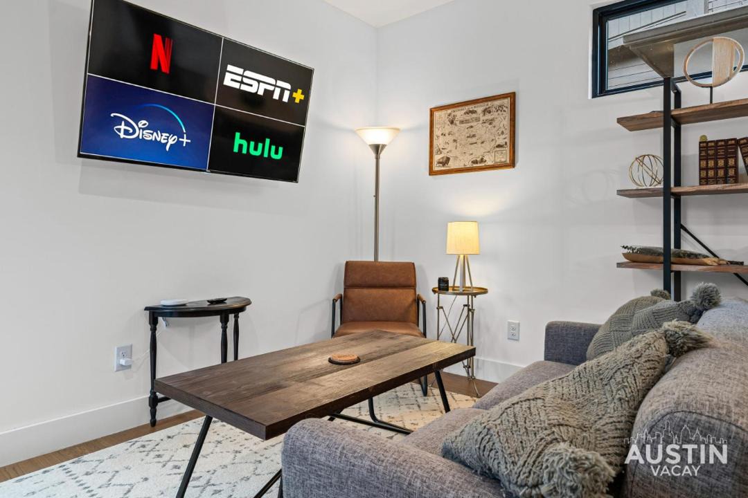 Photo of Livingroom in Dawson
