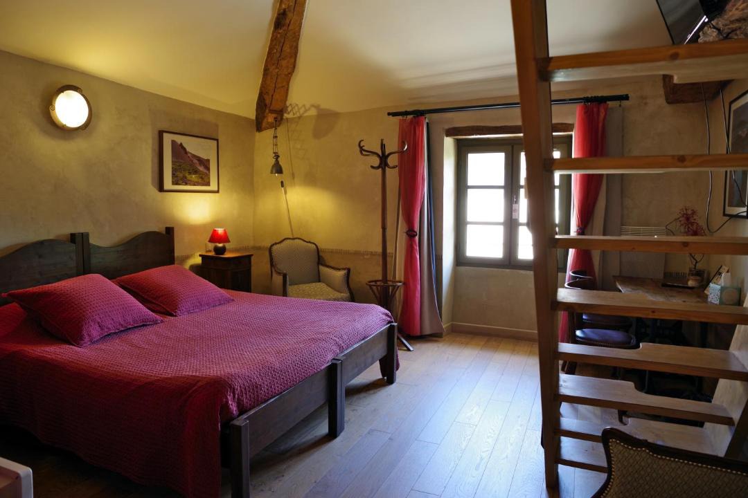 Photo of Bedroom in Herepian