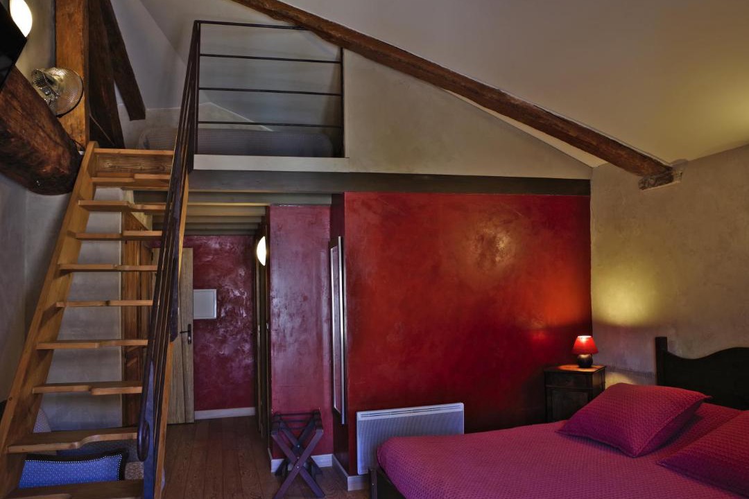 Photo of Others in Herepian