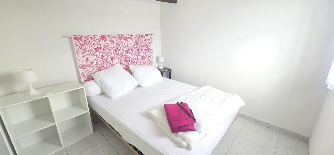 Photo of Bedroom in Serignan