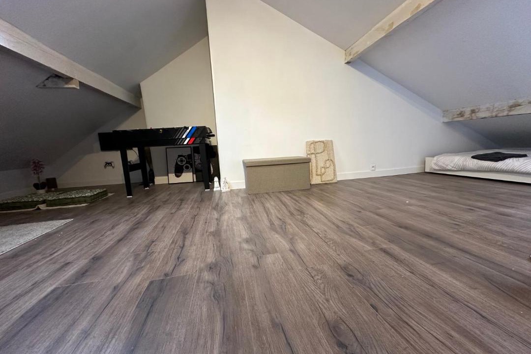 Photo of Others in Persan