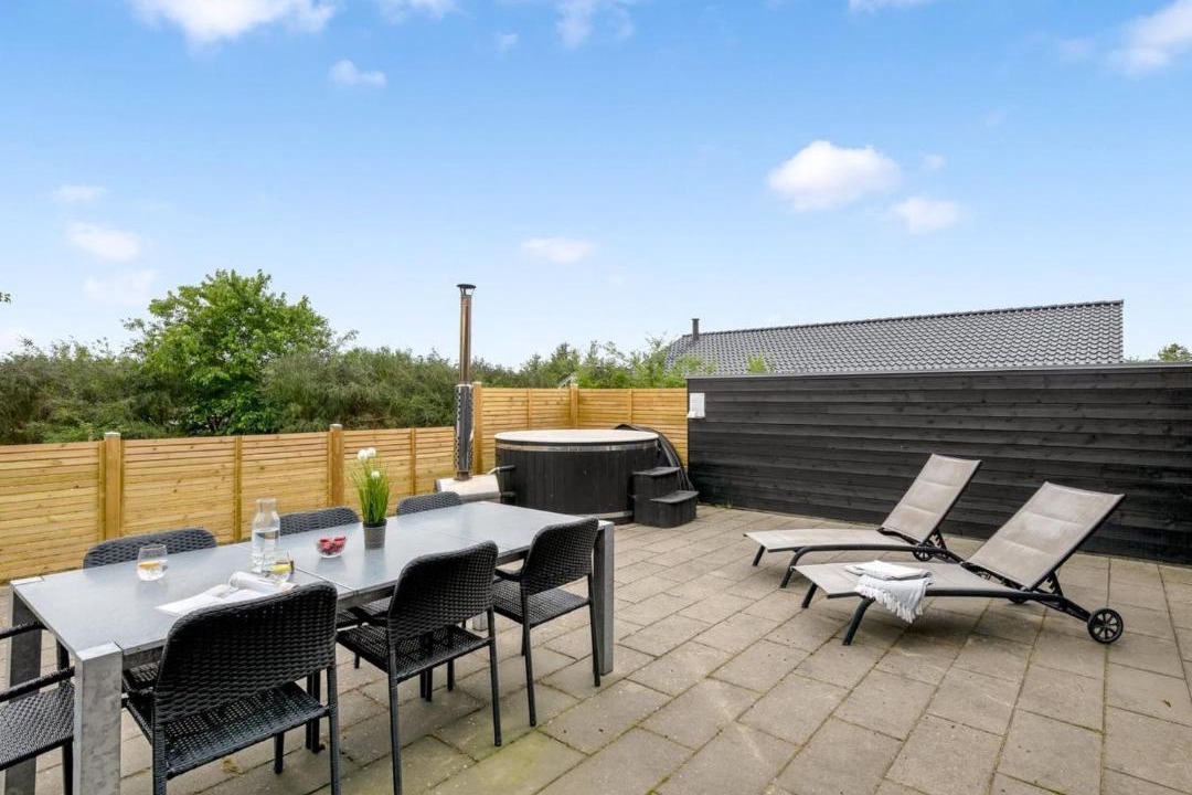 Photo of Patio Balcony in Skaven Strand