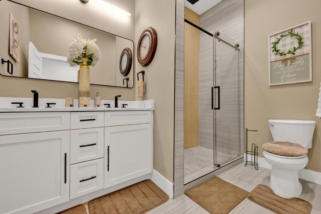 Photo of Bathroom in Forest Park