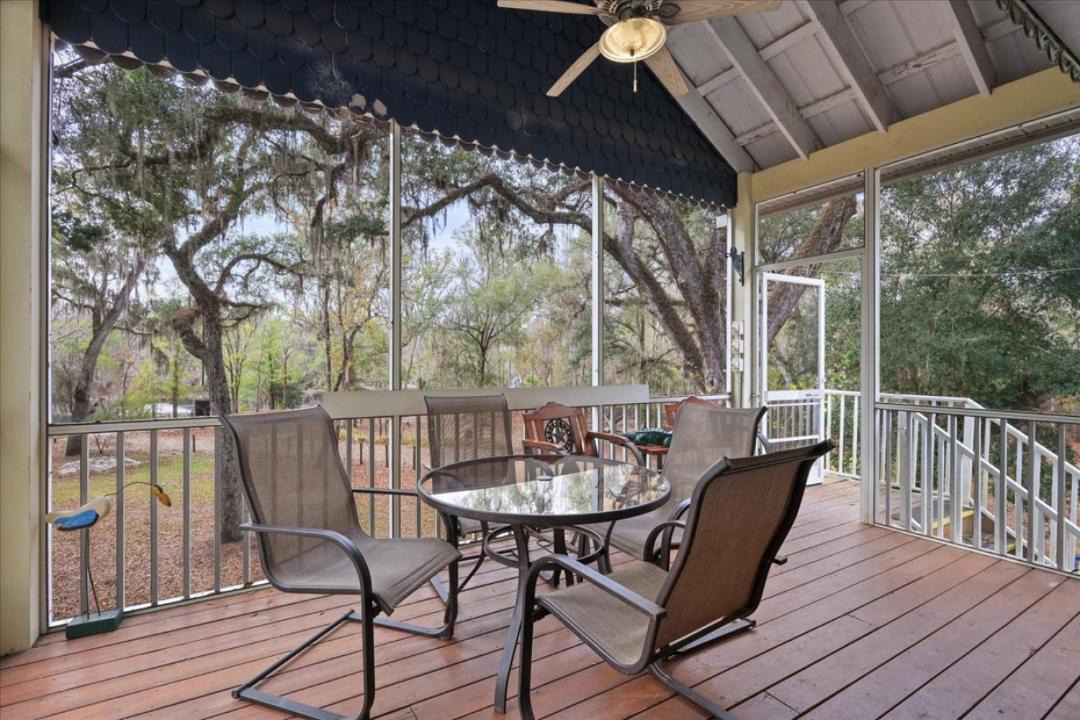 Photo of Patio Balcony in Bell