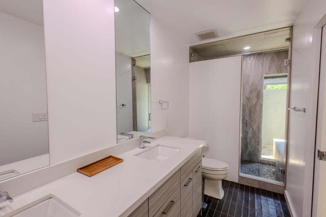 Photo of Bathroom in Raskin Estates