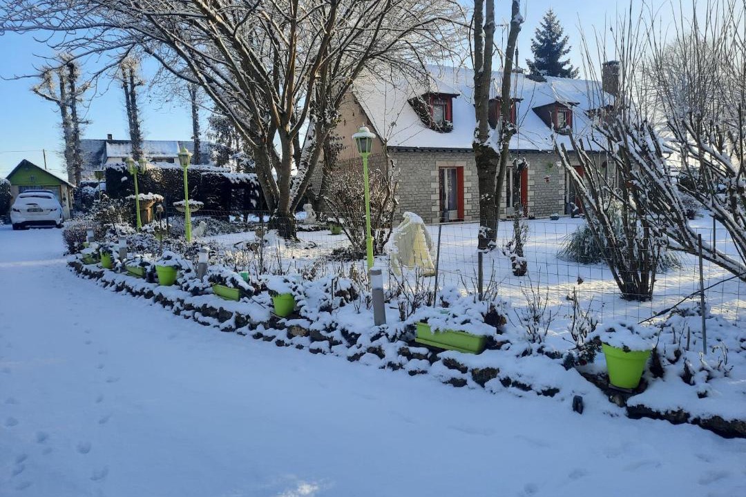 Photo of Others in Cauge