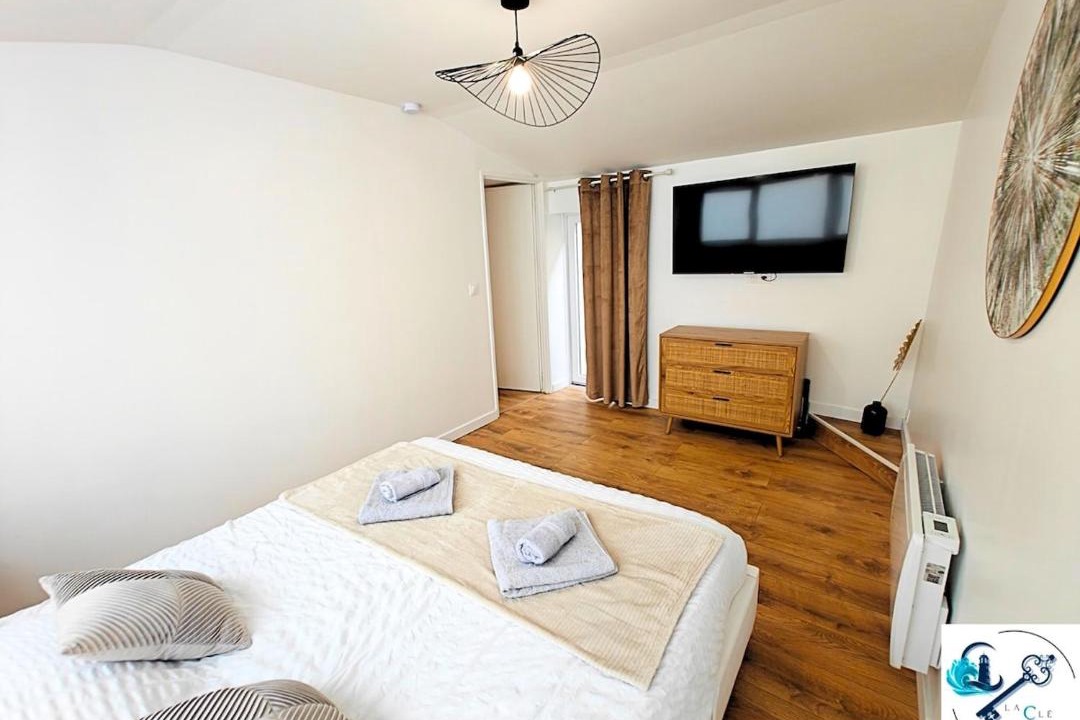 Photo of Bedroom in Saint-Jean-d'Angely