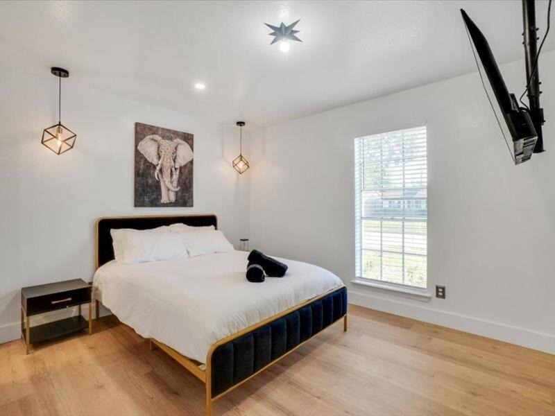 Photo of Bedroom in Irving