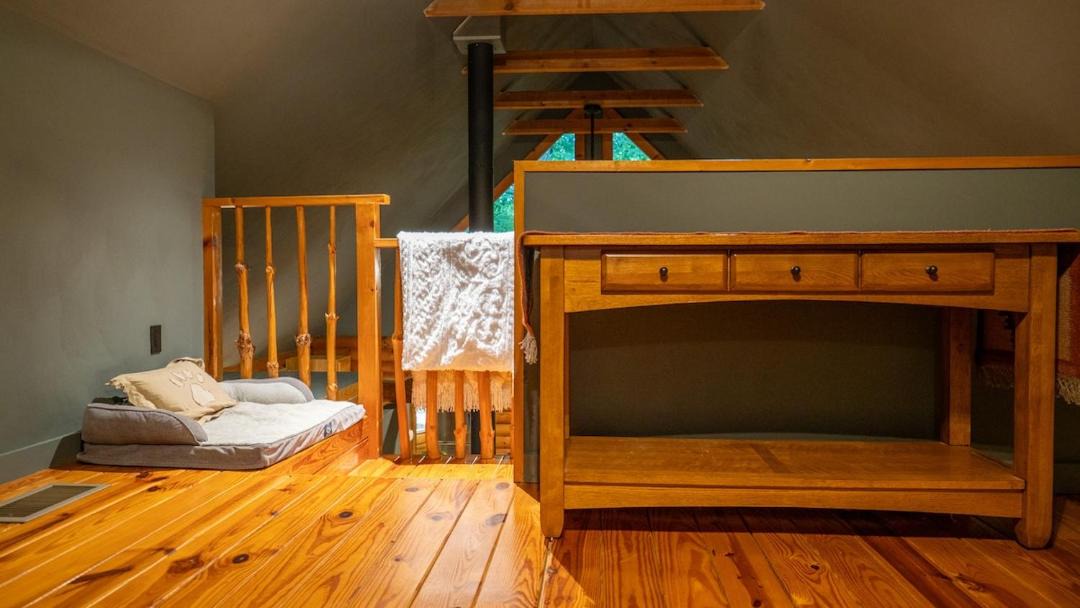 Photo of Bedroom in Bent Mountain