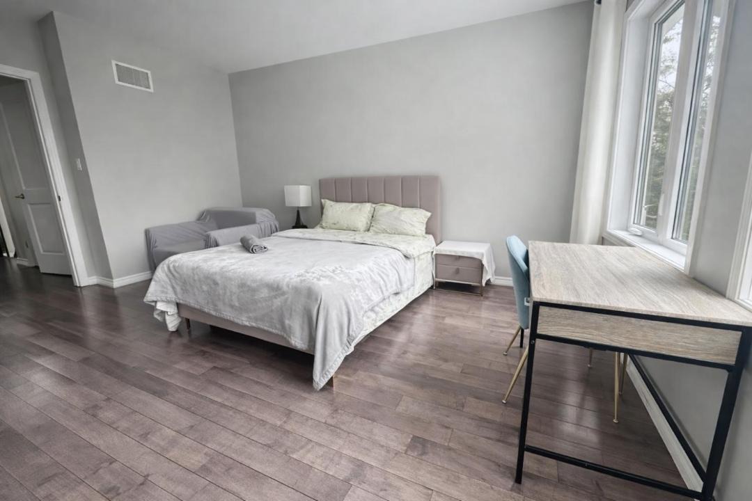 Photo of Bedroom in Pinehouse