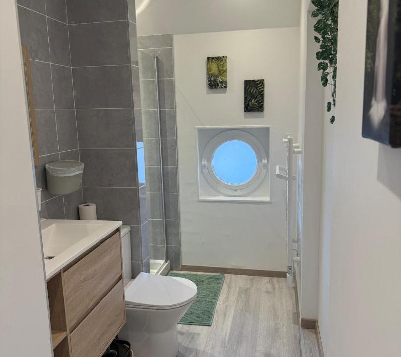 Photo of Bathroom in Nanteuil-la-Foret