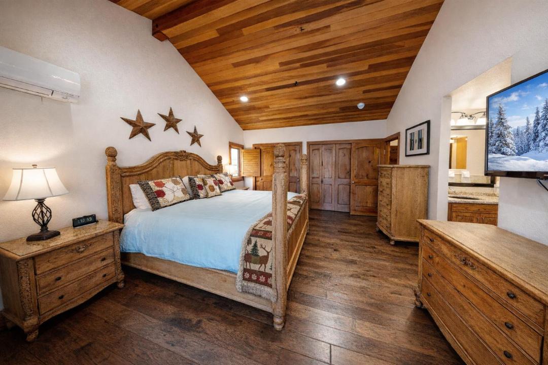 Photo of Bedroom in Deer Valley
