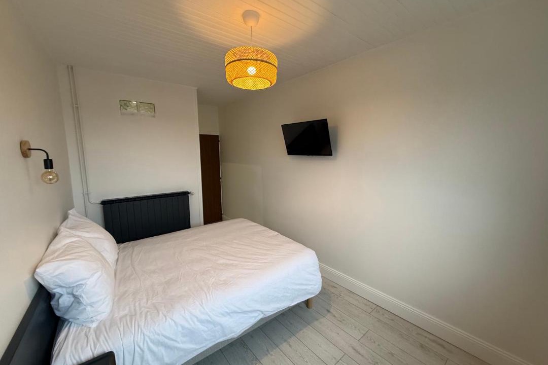 Photo of Bedroom in Saint-Parize-le-Chatel