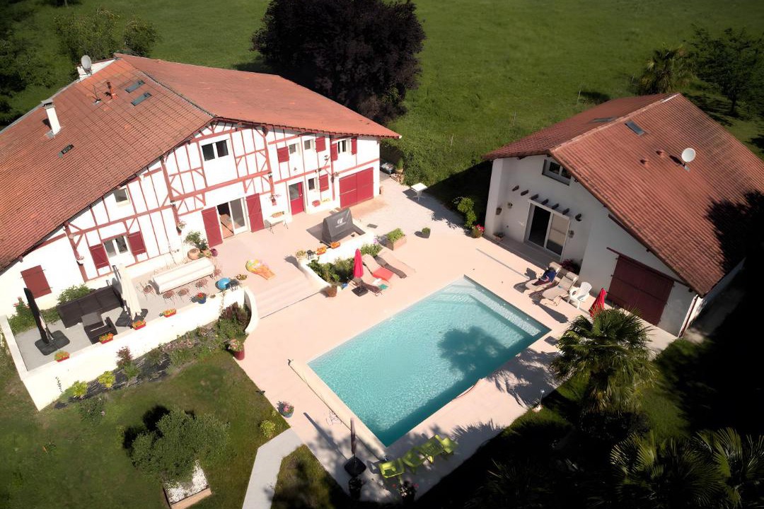 Photo of Others in Garrey