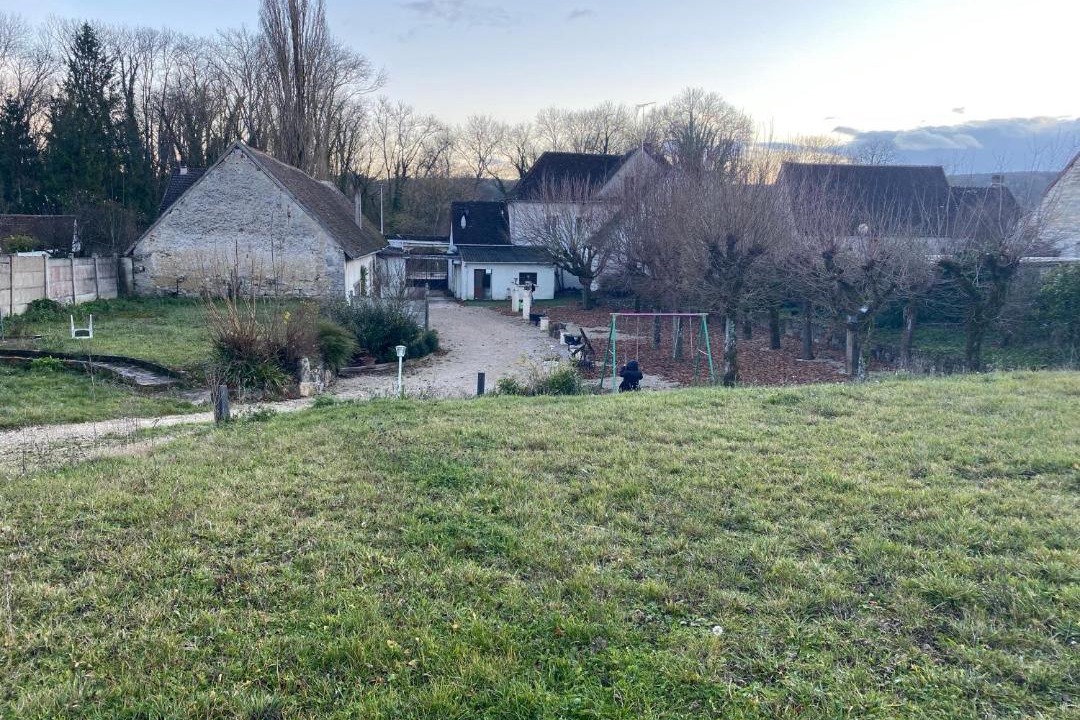 Photo of Others in Malay-le-Petit