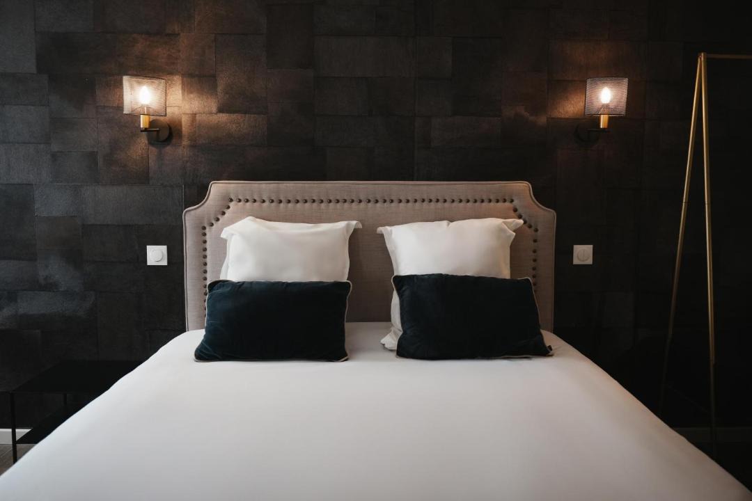 Photo of Bedroom in Morangis